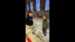 G2_Badminton