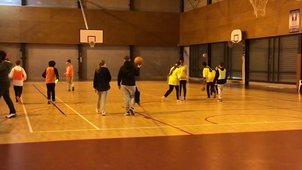 CA4 - Basketball - 6ème - CLG Louise Michel - VIDEO.MOV