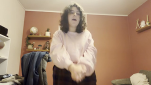 Robillard-Lilly_Pitch.MOV