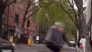 Putting_an_autonomous_vehicle_to_the_test_in_downtown_London-[ruKJCiAOmfg].mp4